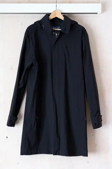 patagonia Fogbank 트렌치 코트