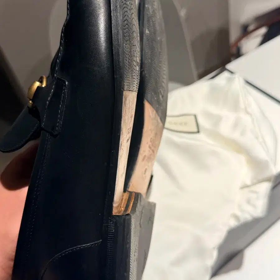 구찌 홀스빗 조던 레더 로퍼 8 (270)