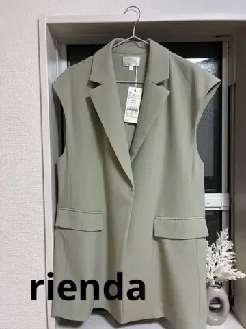 미사용 새상품 rienda 라이트 그린 슬리브리스 자켓 베스트 M 사이즈