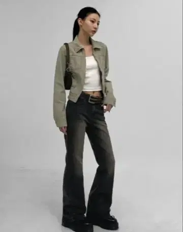다크 그레이 플레어 데님 팬츠 S 사이즈