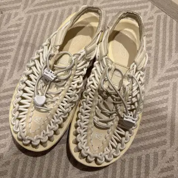 KEEN 화이트 스포츠 샌들 36