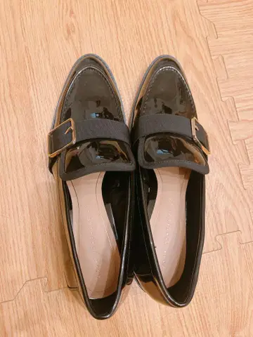 블랙 에나멜 로퍼 24cm
