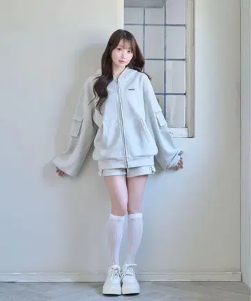 로제 뮤즈 새틴 리본 포인트 카고 집 세트