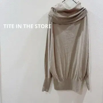 [ ] 베이지 보트넥 니트 긴팔 돌먼 슬리브