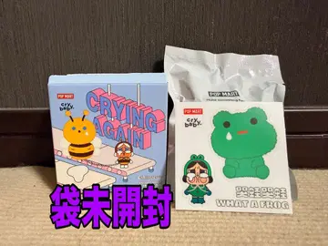 POP MART CRYBABY Crying Again 인형 배지