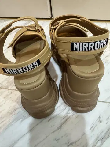 거의 미사용 MIRROR9 베이지 샌들 L 사이즈