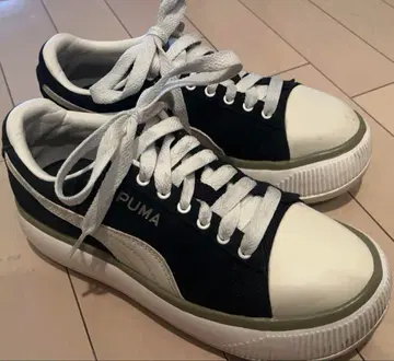 PUMA 통굽 스니커즈