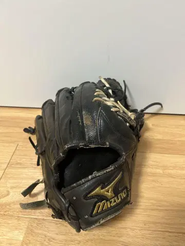 Mizuno 블랙 가죽 그로브