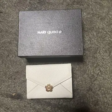 MARY QUANT 3단 폴더형 지갑 화이트