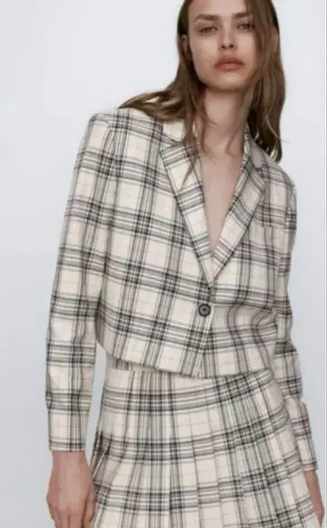 [ ZARA ] 셋업 자켓&스커트 체크 무늬 모모치 씨 착용