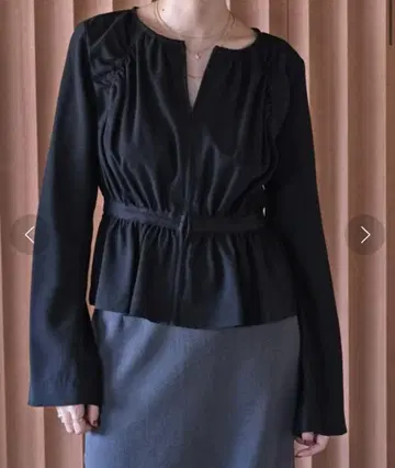AKTE 액테 페플럼 지퍼 블루종