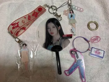 베이비 몬스터 아크릴 키링