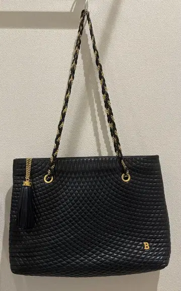 [ 새상품급 ] 발리 BALLY 숄더백 퀼팅 가죽 네이비 스위스산