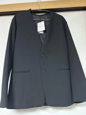 플라스테 노카라 블랙 자켓 2개 버튼
