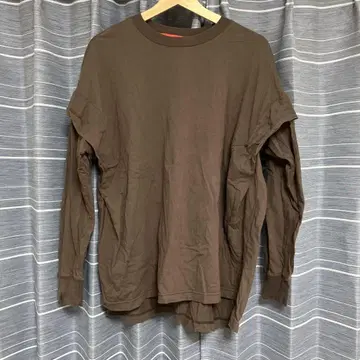 mint designs 브라운 긴팔 T셔츠