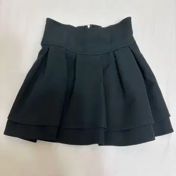 미셸 마카롱 슬림 레그 스커트 S 사이즈 블랙