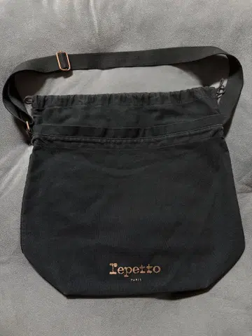 Repetto 블랙 숄더백