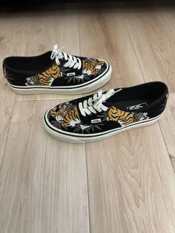 VANS AUTHENTIC 44DX 자수 호랑이 애너하임 26.5cm