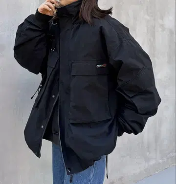 CPCM 블랙 M 사이즈 다운 자켓