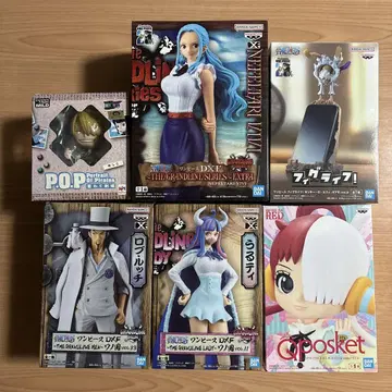 원피스 피규어 6체 외 증정품 포함 세트