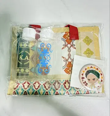트위스테 칼림 편안한 나의 방 메쉬 백 (미니 보틀 포함) 캔뱃지