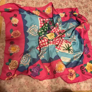 [ 크리스찬 라크르와 ] 대형 실크 스카프 USED