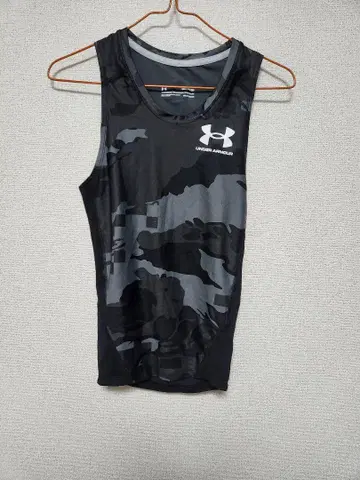 언더아머 UNDER ARMOUR 히트기어 탱크탑 S