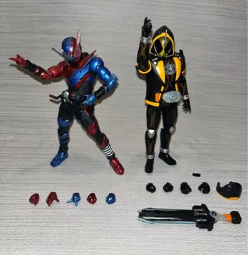 S.H.Figuarts 가면라이더 빌드 & 고스트
