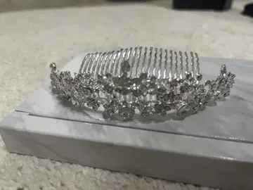 크리스탈 장식의 웨딩 티아라