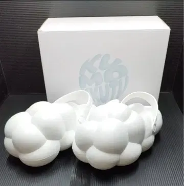 화이트 구름 디자인 샌들 kumokukutu
