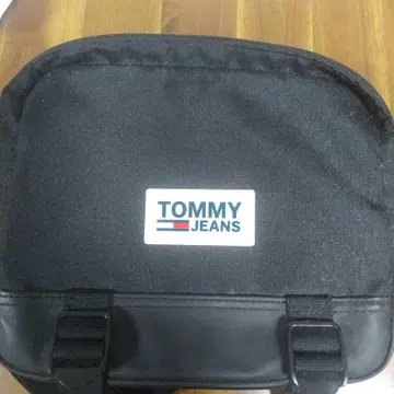 TOMMY JEANS 블랙 백