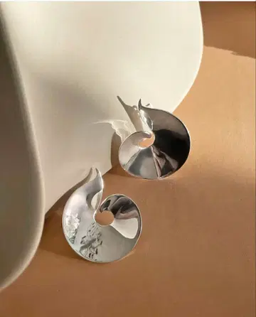 DRAKENBERG 드레이켄버그 귀걸이 실버