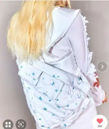 새상품 택 포함 미개봉 Candy Stripper GARDEN 슬링 백