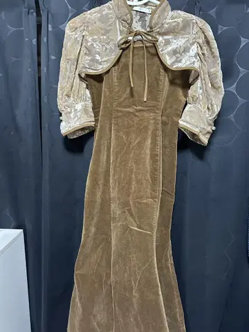 브라운 벨벳 롱 드레스
