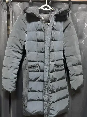 블랙 다운 자켓 탈부착 후드 부착