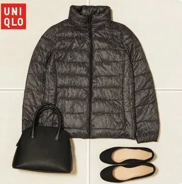 J1441@ UNIQLO 울트라 라이트 다운 M 그레이 수납 봉투 포함