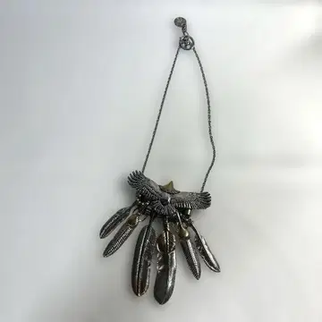 이글 페더 목걸이