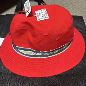 최종 가격 인하 EVISU 빨간색 버킷햇 스트라이프 XL