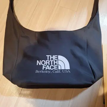 THE NORTH FACE 숄더백 블랙