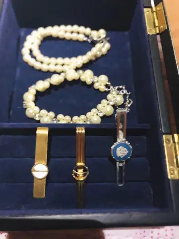 펄 목걸이와 팔찌 넥타이핀 3점