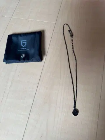 EXAMPLE x GARNI 로고 블랙 목걸이