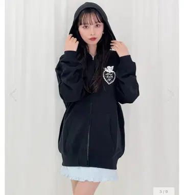 Honey Cinnamon 하트 엔젤 지퍼 후드티 블랙 지뢰