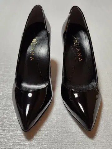 다이애나 펌프스 블랙 23.5cm 에나멜