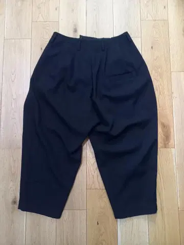두르카마라 요소이키 오버턱 팬츠