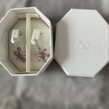 스와로브스키 꽃 귀걸이