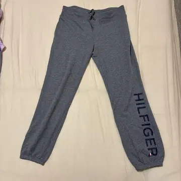 새상품급 TOMMY HILFIGER 그레이 조거 팬츠 L 사이즈