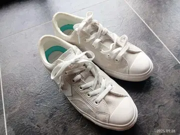 새상품급!! CONVERSE 스니커즈