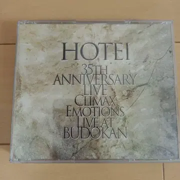 HOTEI 35TH ANNIVERSARY LIVE CD