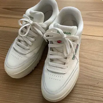 리복 통굽 스니커즈