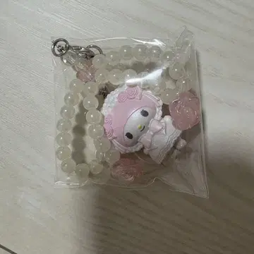 산리오 화이트 프릴 시크릿 스트랩 마이멜로디